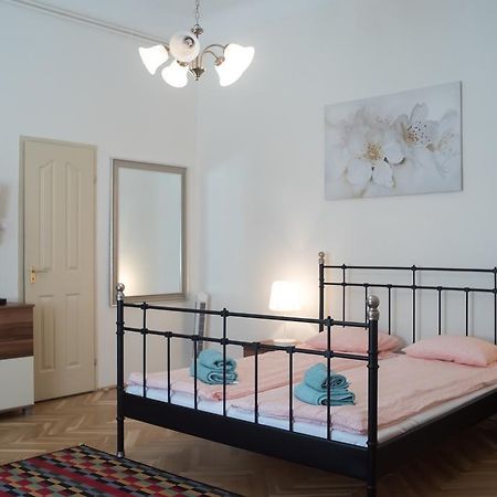 Friendly Home In The Center Budapest Luaran gambar