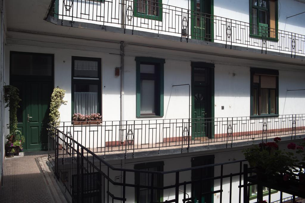 Friendly Home In The Center Budapest Luaran gambar