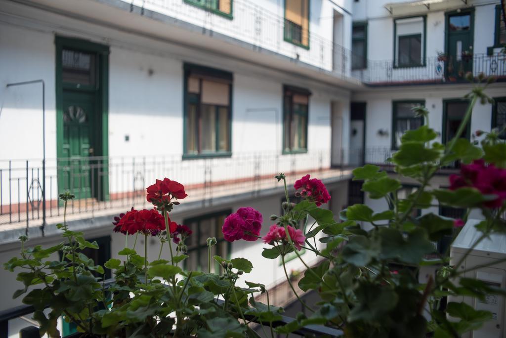 Friendly Home In The Center Budapest Luaran gambar