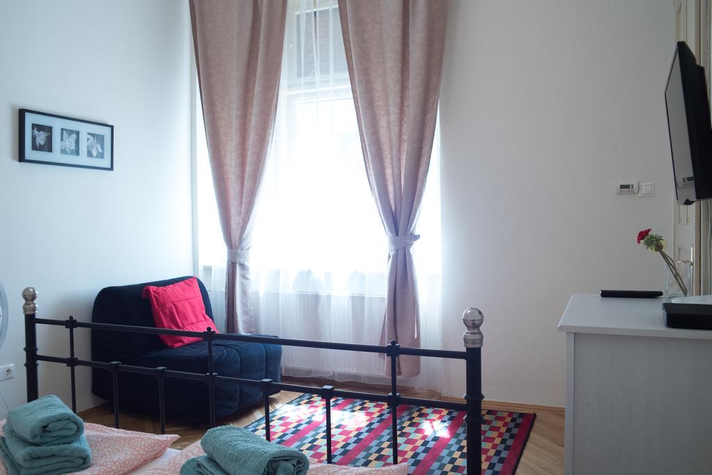 Friendly Home In The Center Budapest Luaran gambar