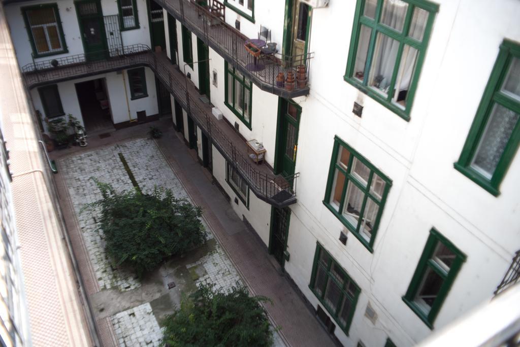 Friendly Home In The Center Budapest Luaran gambar